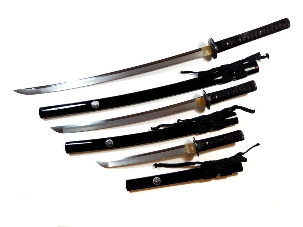 Custom mon heirloom katana set